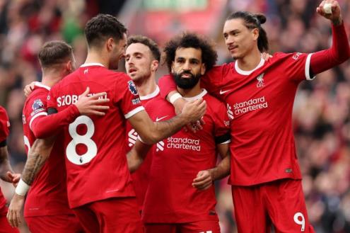 صلاح ورباعي الأهلي.. كاف يعلن 30 مرشحًا للفوز بجائزة أفضل لاعب أفريقي